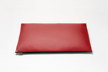 Funda de almohada clásica de dos tonos en negro/rojo manzana caramelo